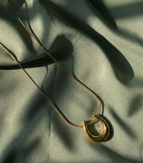 The Gilded U-Link Necklace